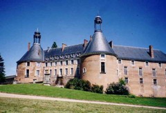 chateau_Saint_fargeau-1.jpg